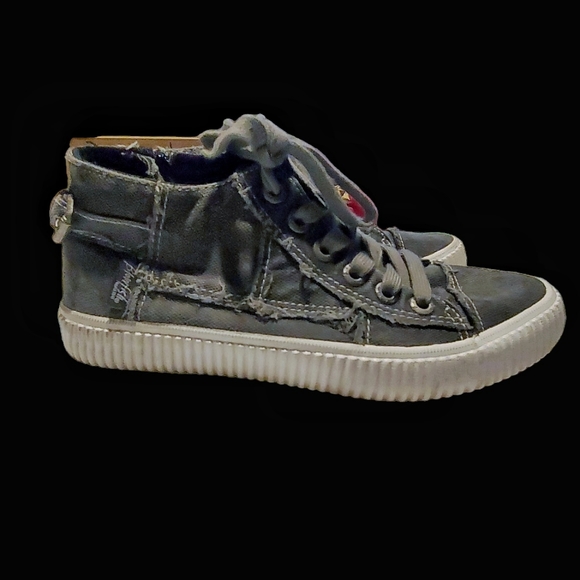 Blowfish womens Dark Grey canvas Midtop sneakers. - Picture 3 of 10